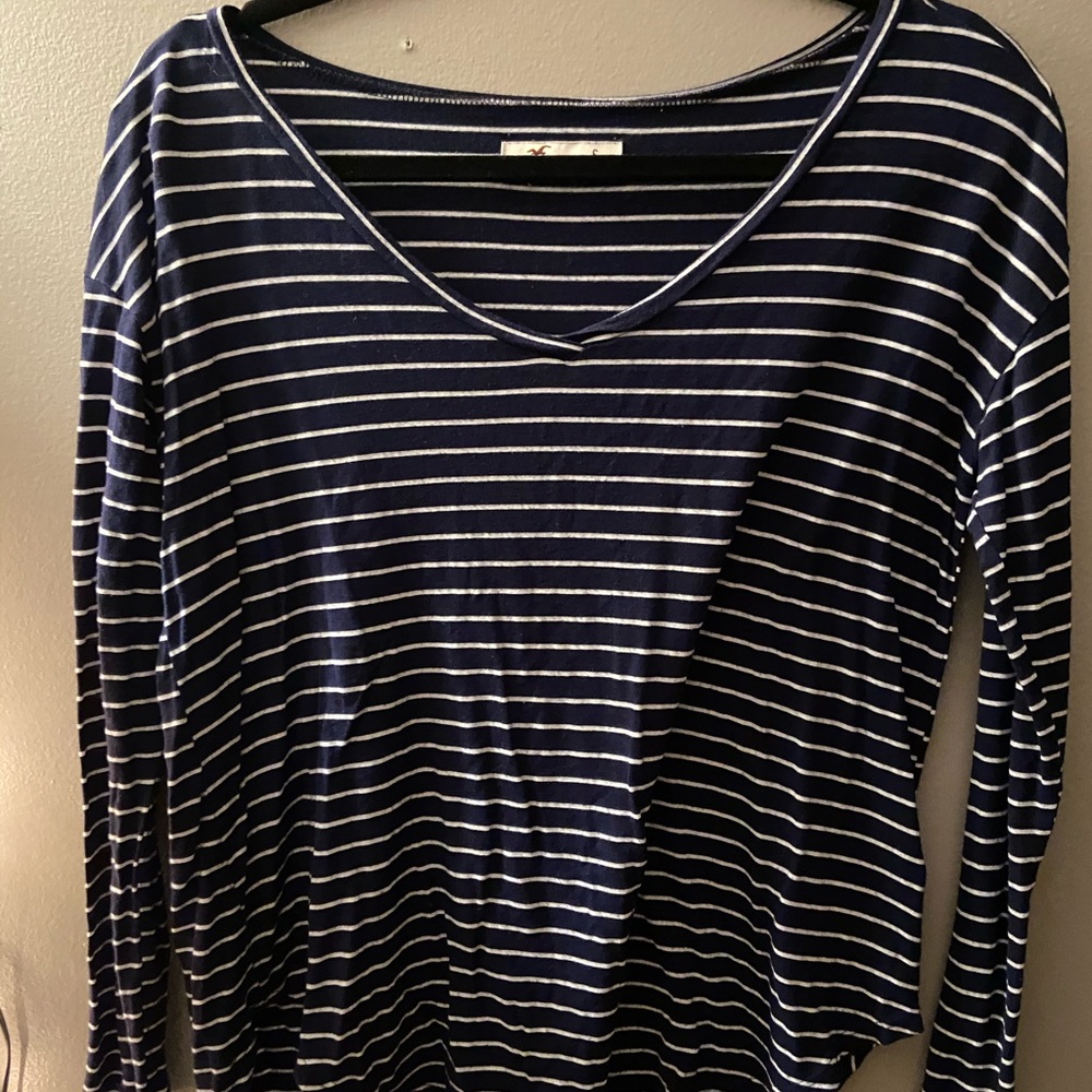 Hollister Long Sleeve Top!